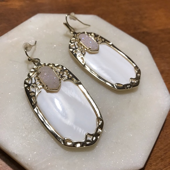 Kendra Scott Deva Earrings in White - Picture 2 of 4
